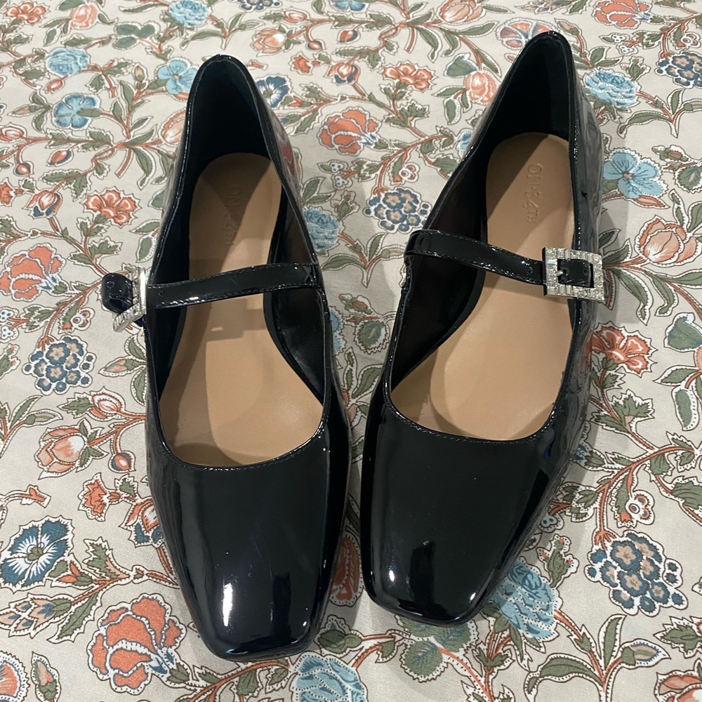 On 34th Elegant Black Patent Leather Mary Jane/Ballet Shoes,Size 8 1/2